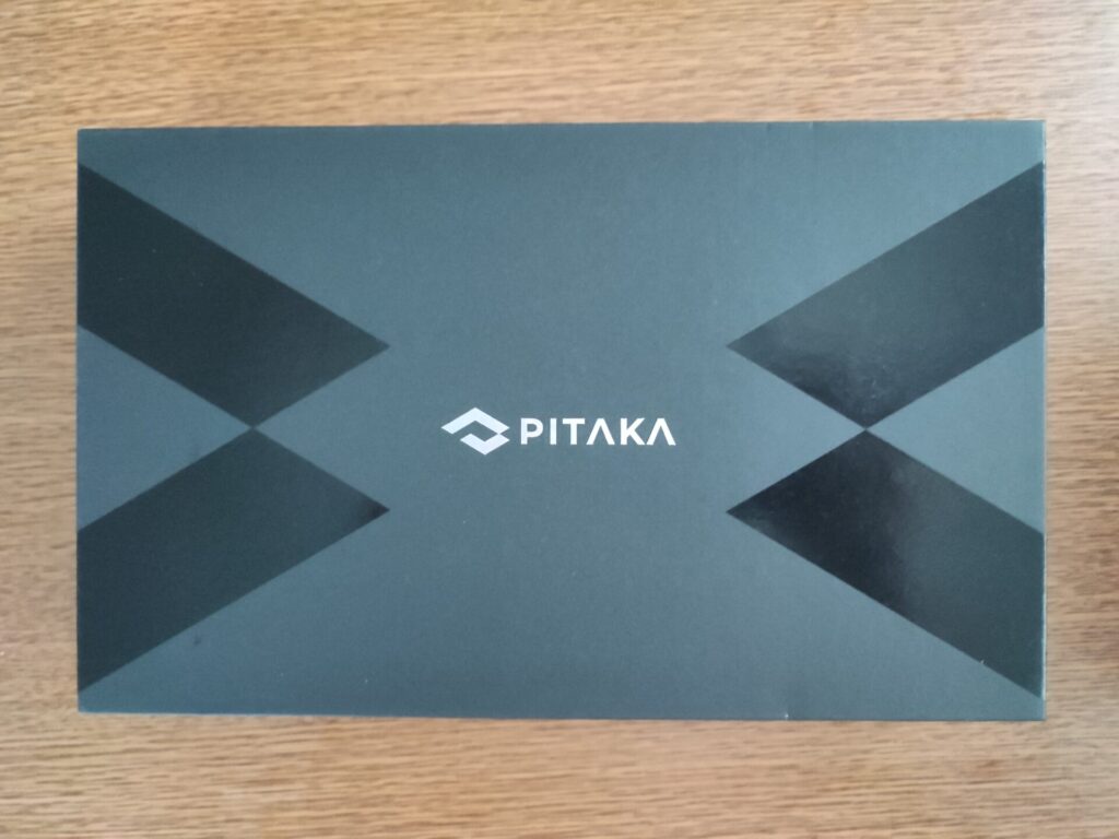 pitaka-magez-stand-box