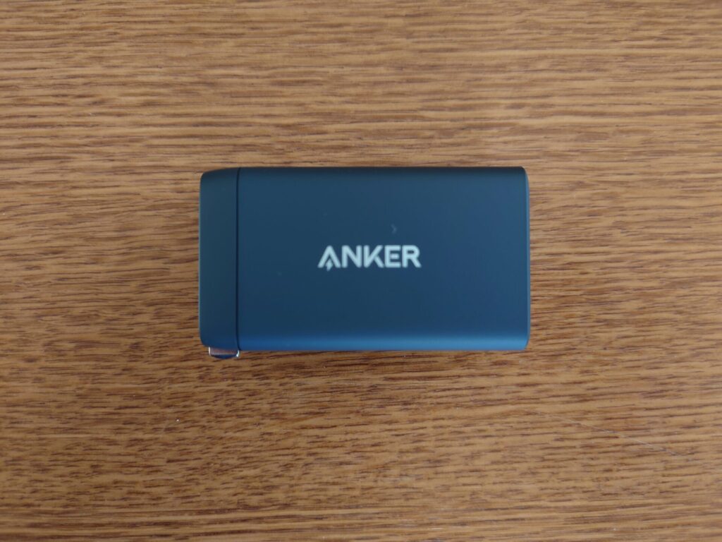 anker-powerport-iii-3-port-65w-pod-left-side