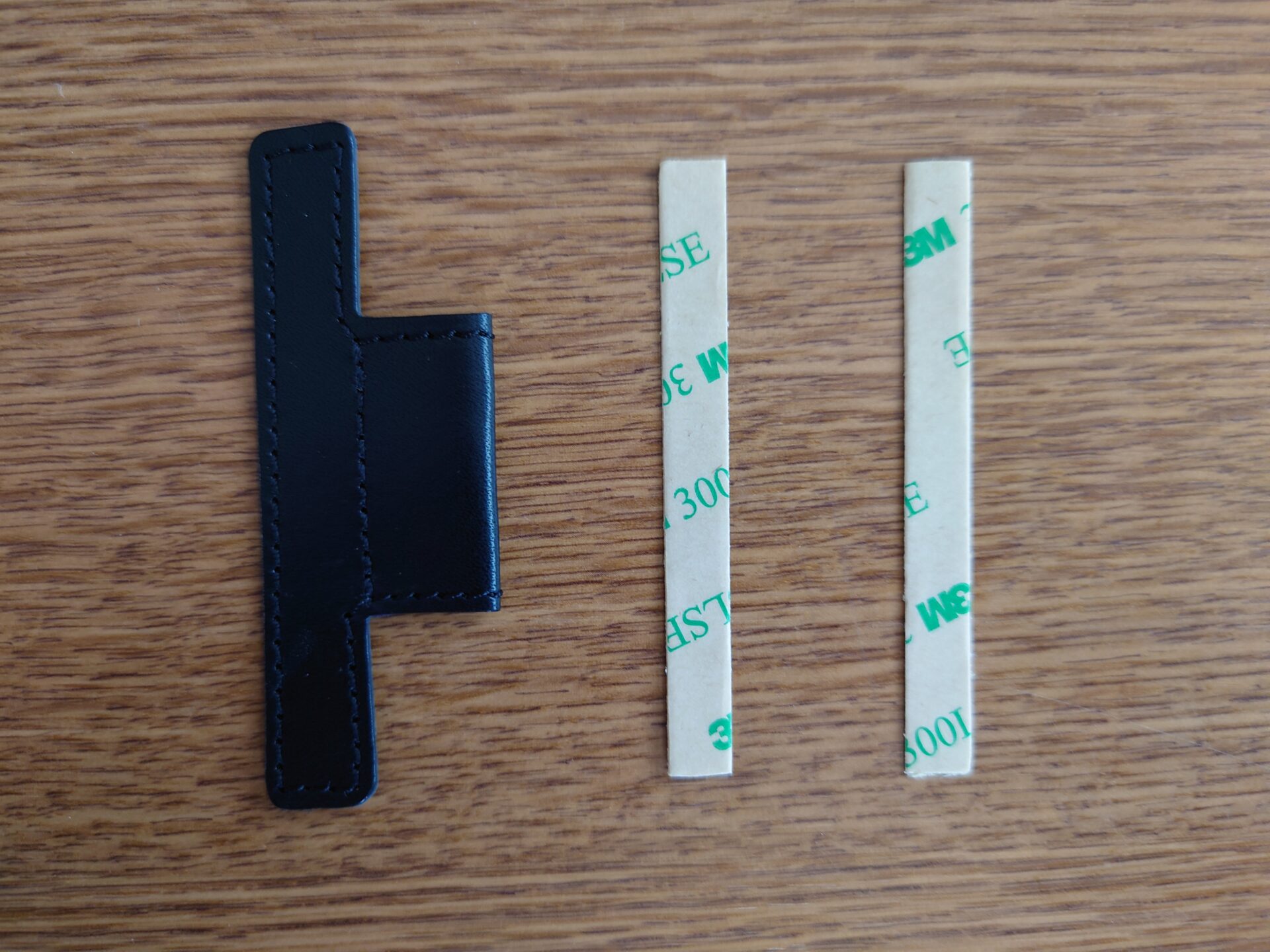 薄型ケースの上からでも充電できる drip Leather Apple Pencil Holder レビュー 繊細ガジェットレビュー