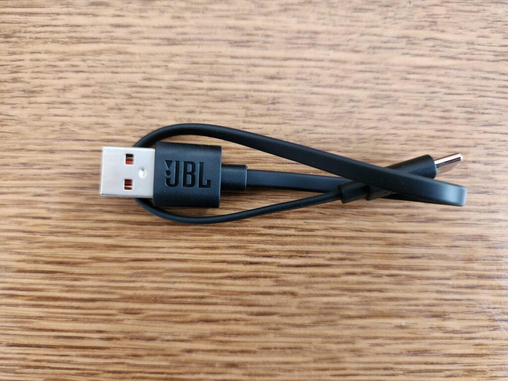 jbl-tour-pro-2-cable