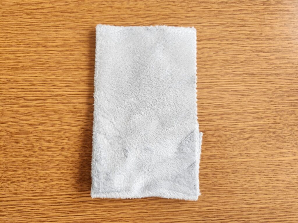 elecom-cleaning-cloth-unpackaged