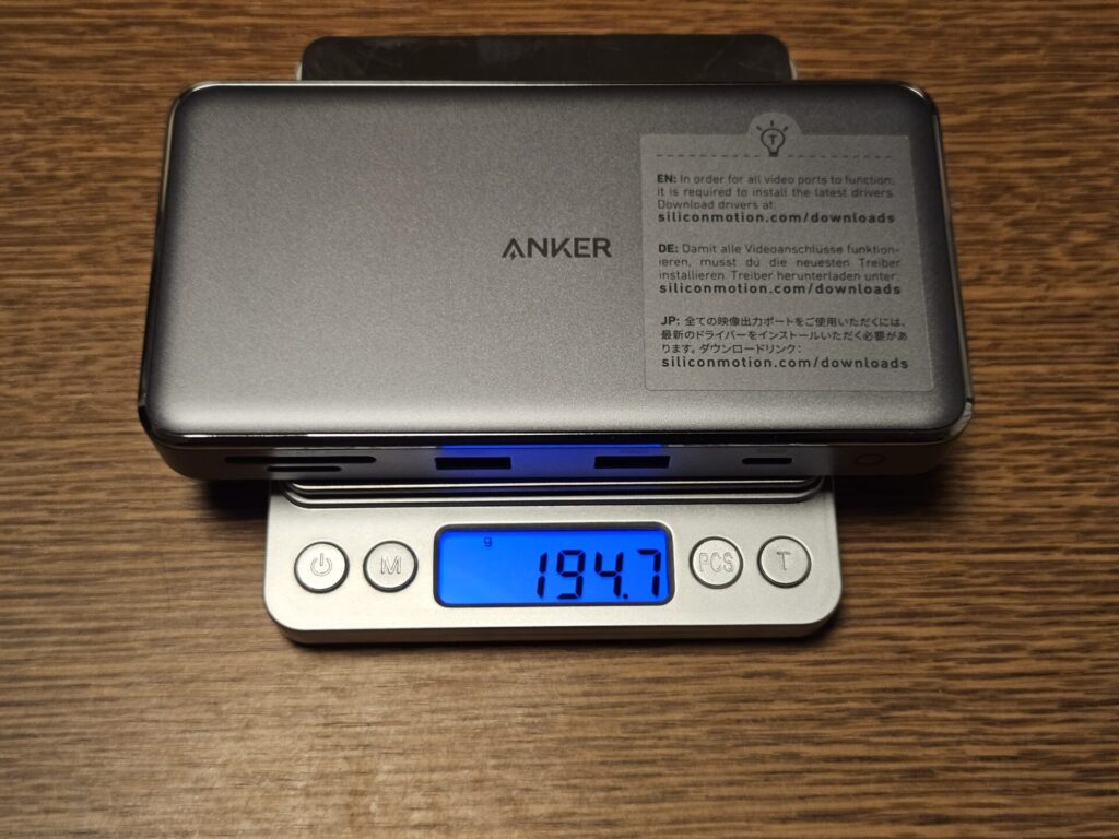 anker-563-usb-c-hub-weight