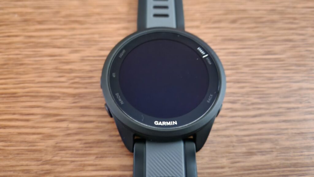 garmin-forerunner-165-front