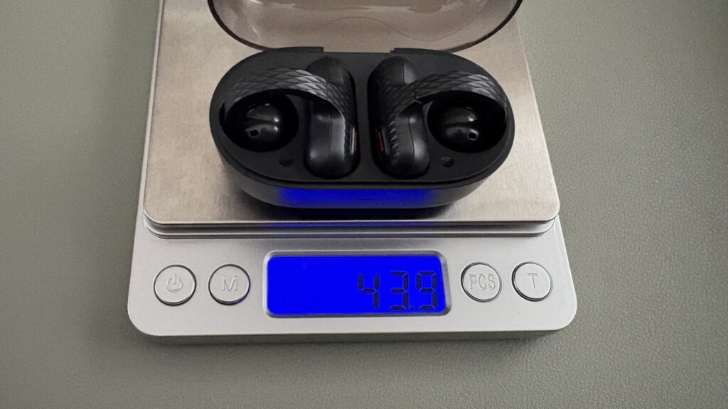 amazfit-up-with-charging-case-weight