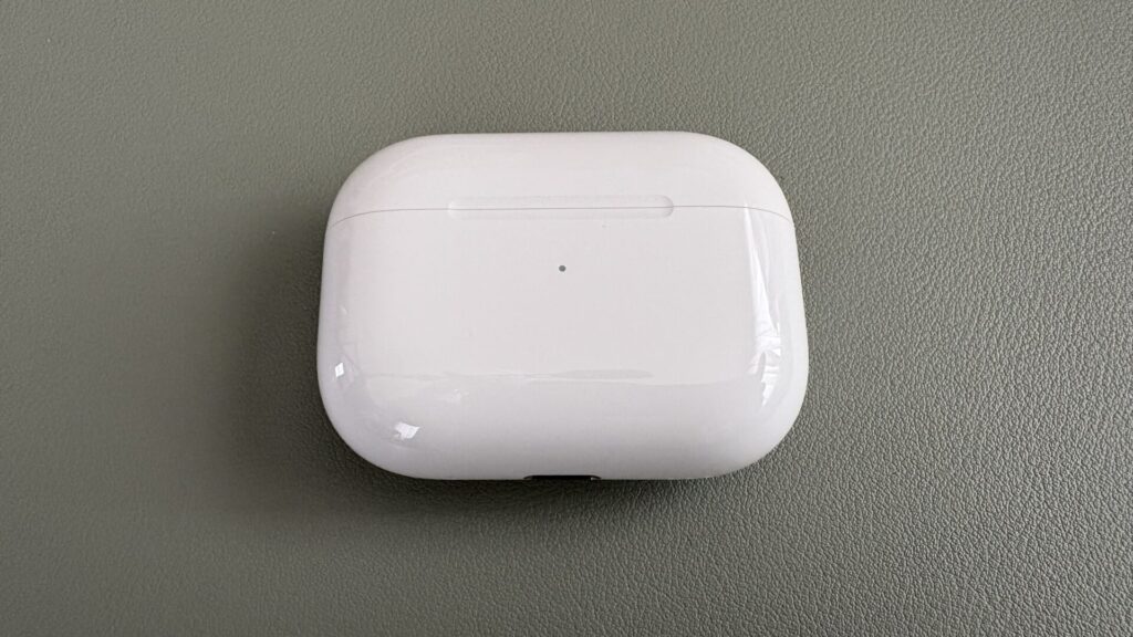 airpods-pro-2-charging-case-front
