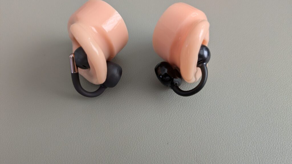 soundpeats-clip1-vs-soundpeats-uu-ear-cuff-earphones-appearance-top