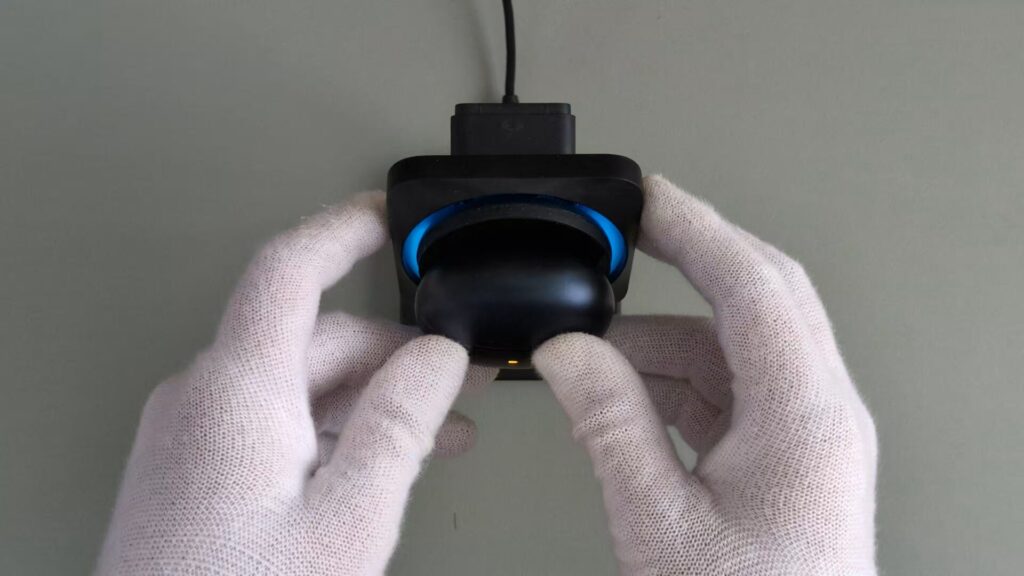qcy-melobuds-n70-charging-case-wireless-charging