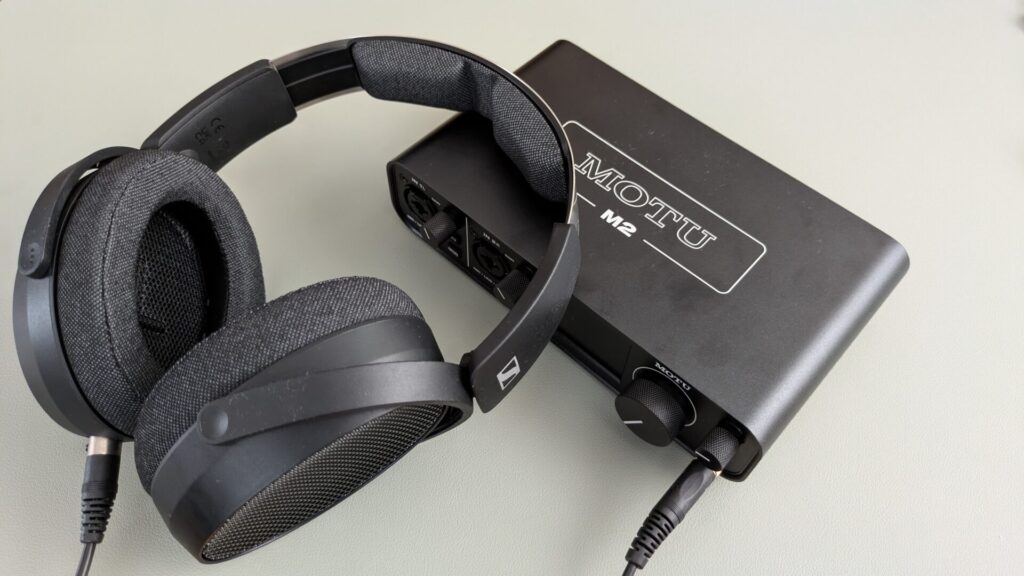motu-m2-and-sennheiser-hd-490-pro-plus