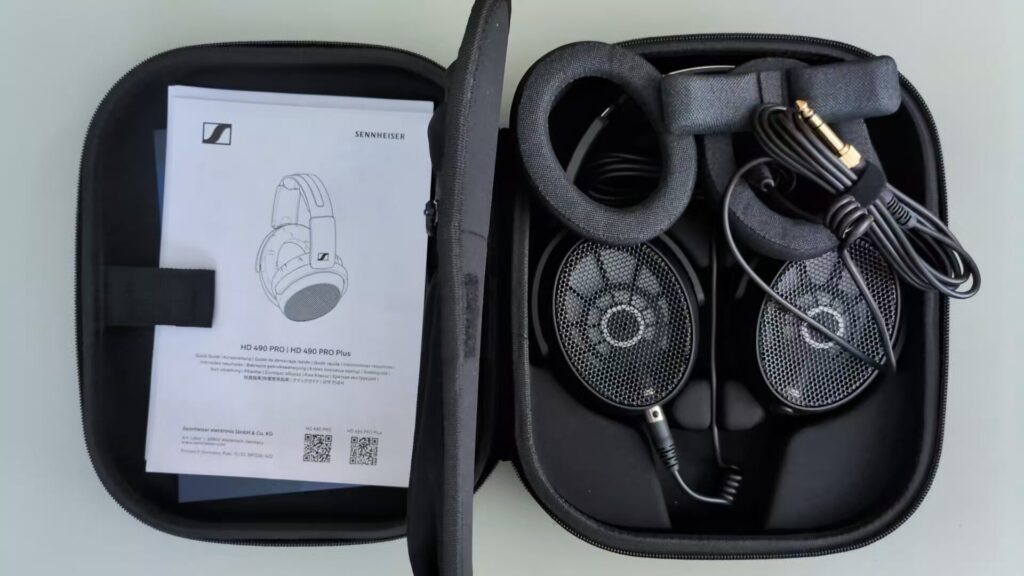 sennheiser-hd-490-pro-plus-unpackaged