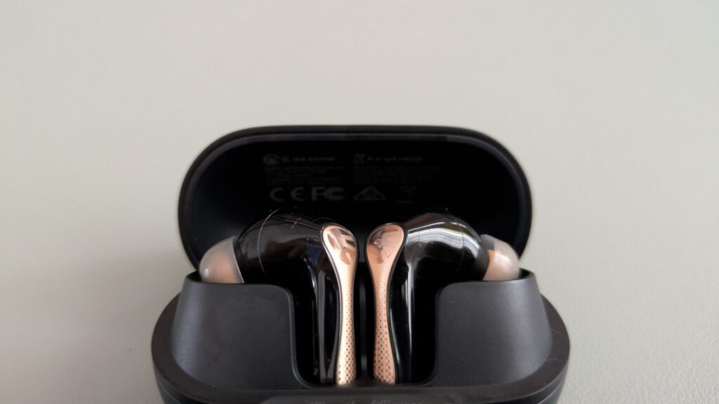 soundpeats-air5-pro-plus-charging-case-telec