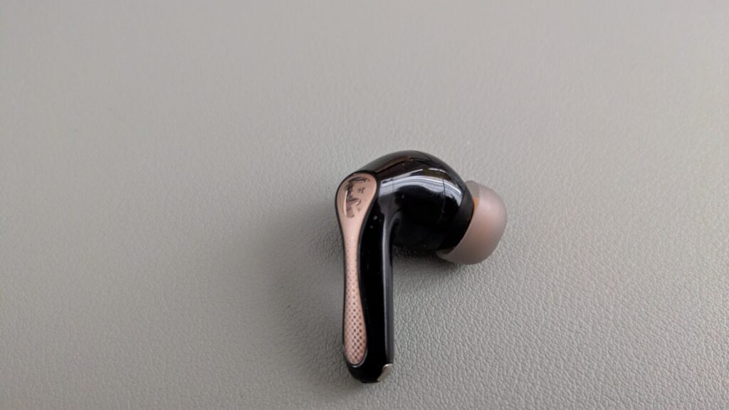 soundpeats-air5-pro-plus-touch-control