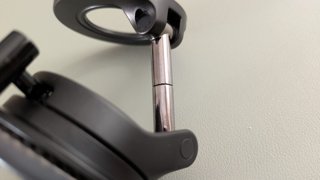 lisen-magsafe-in-vihicle-smartphone-holder-arm-swing