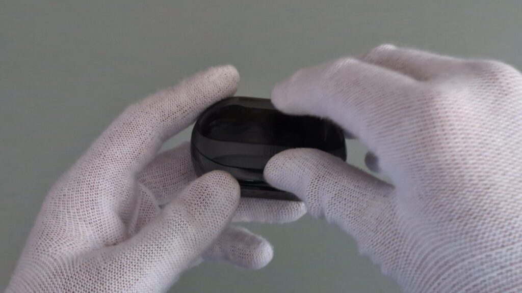jbl-soundgear-clips-how-to-open