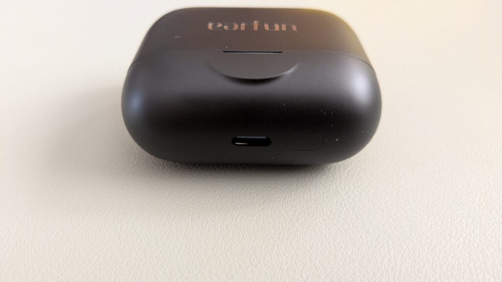 earfun-air-pro-4-plus-button