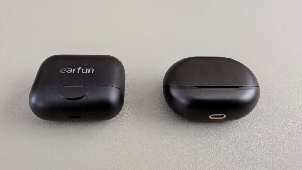 earfun-air-pro-4-plus-vs-soundpeats-air5-pro-plus-charging-case