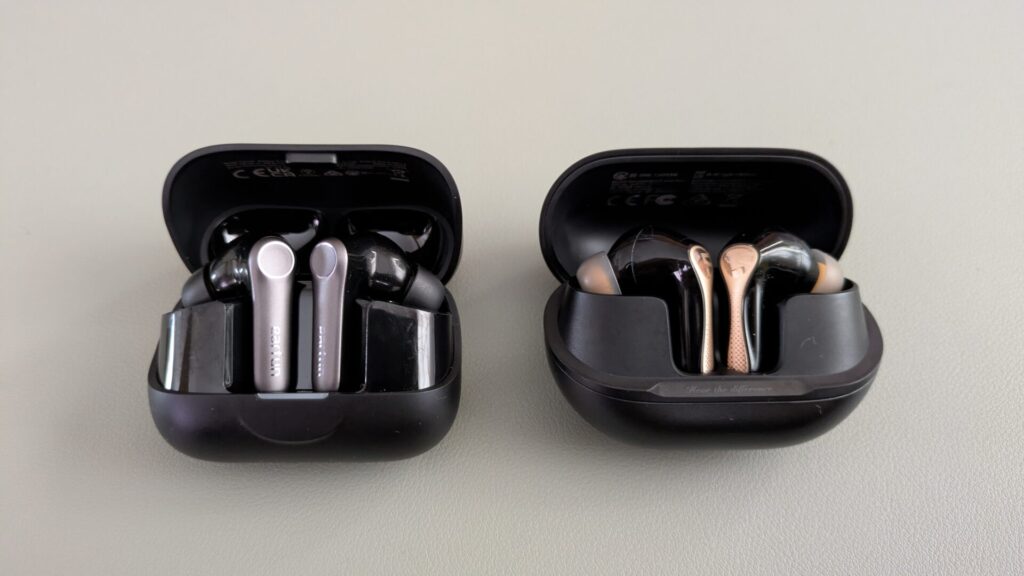 earfun-air-pro-4-plus-vs-soundpeats-air5-pro-plus-charging-case-opened