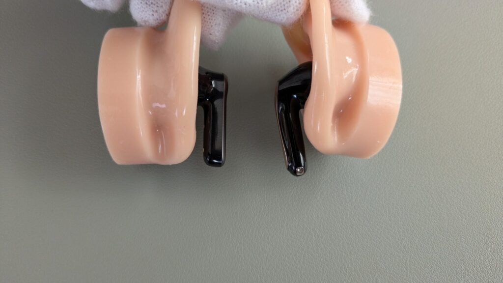 earfun-air-pro-4-plus-vs-soundpeats-air5-pro-plus-appearance-back