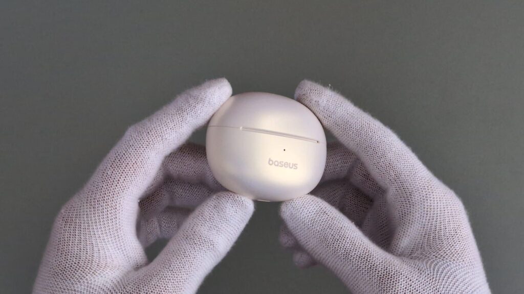 baseus-bowie-mc1-pro-charging-case