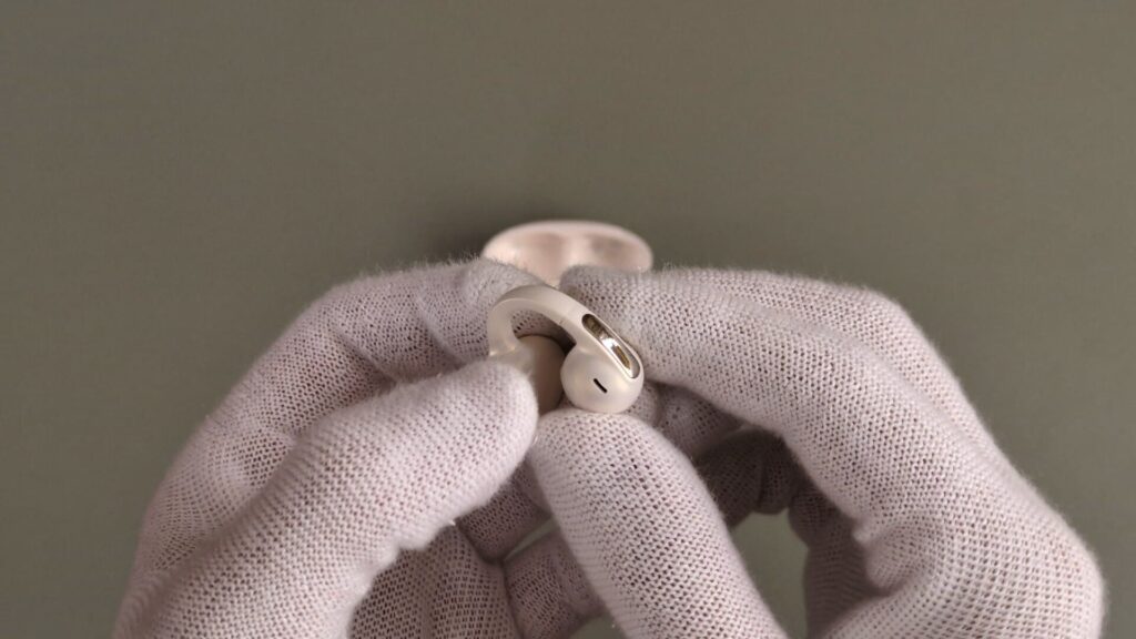 baseus-bowie-mc1-pro-outside