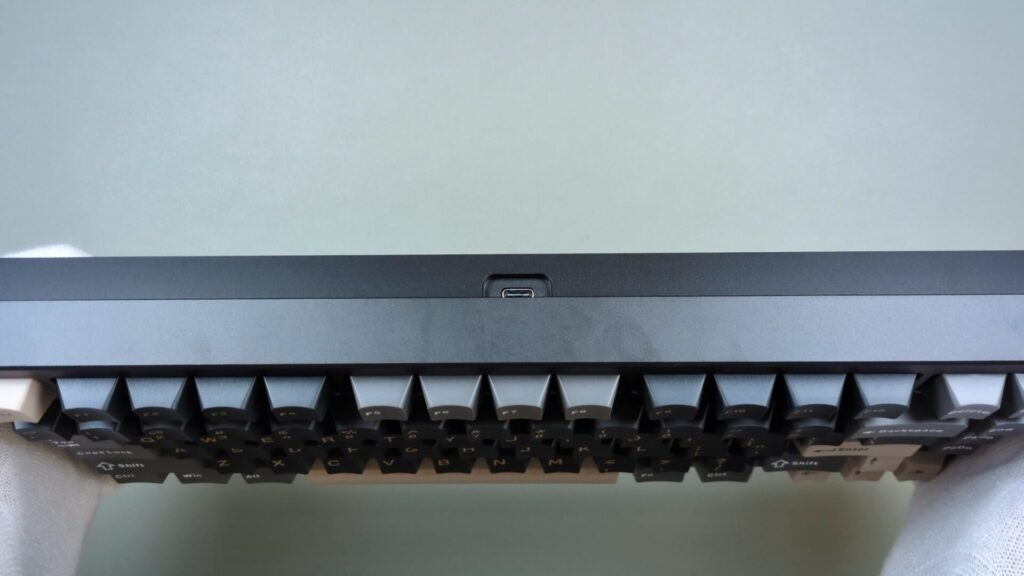 wobkey-rainy75-pro-back-side