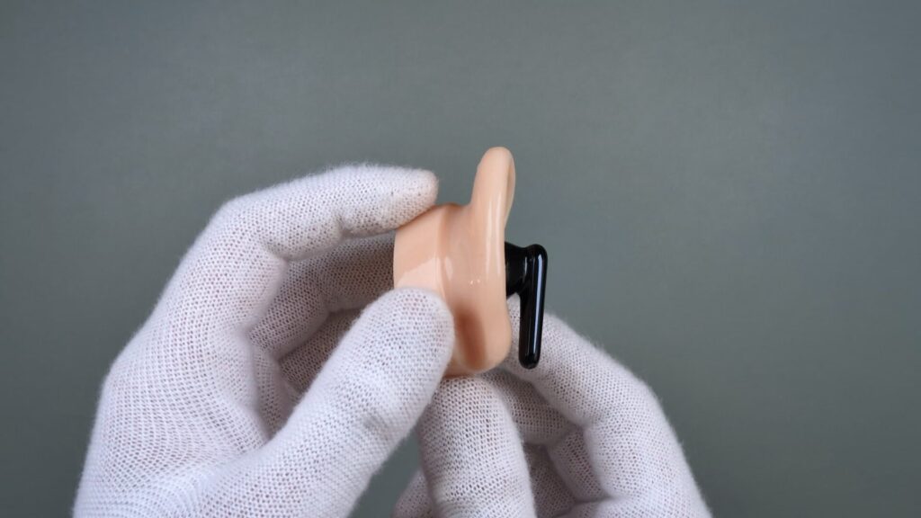 anker-soundcore-liberty-4-pro-appearance-back