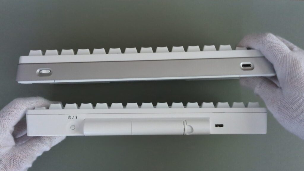 pfu-hhkb-studio-vs-hhkb-professiona-hybrid-type-s-back-side