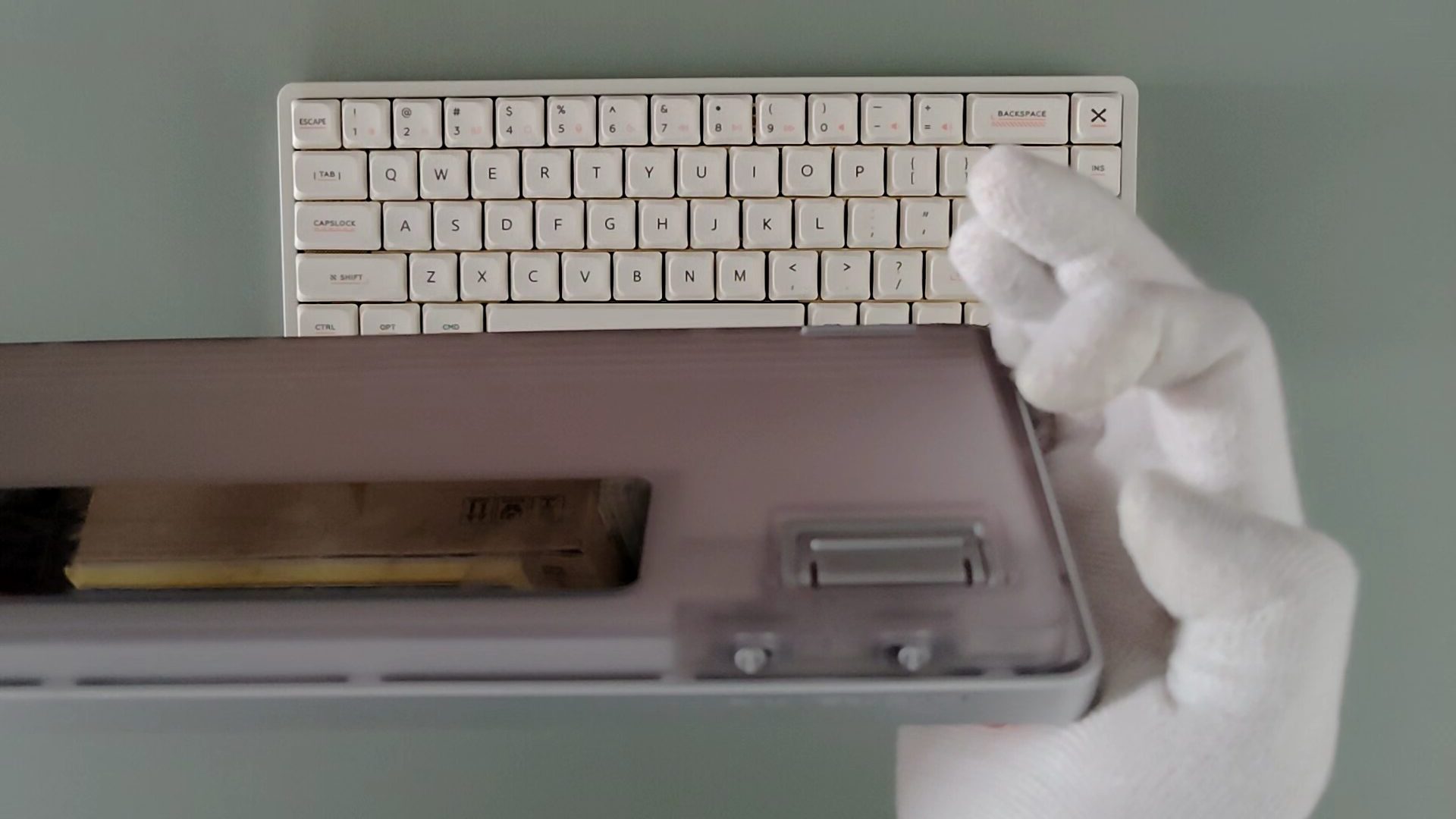 nuphy-air75-v3-stand