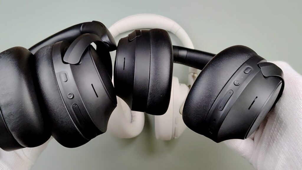 qcy-h3s-vs-soundpeats-cove-pro-buttons-and-port