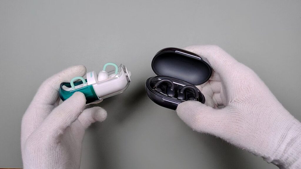 moondrop-pill-vs-soundpeats-clip1-storing