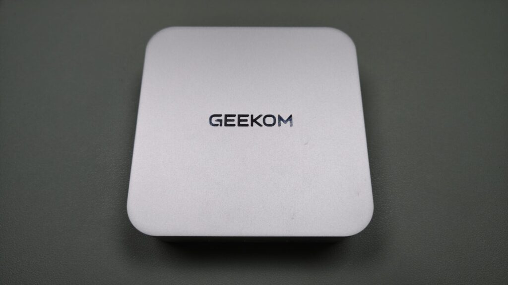 geekom-a5-pro-2026-edition-top