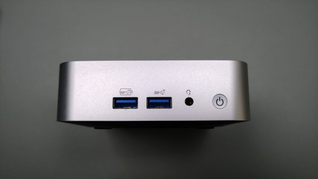 geekom-a5-pro-2026-edition-front-side