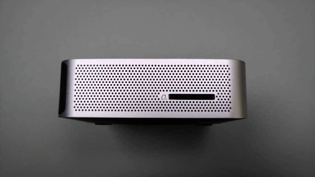 geekom-a5-pro-2026-edition-left-side