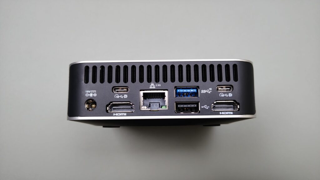 geekom-a5-pro-2026-edition-back-side