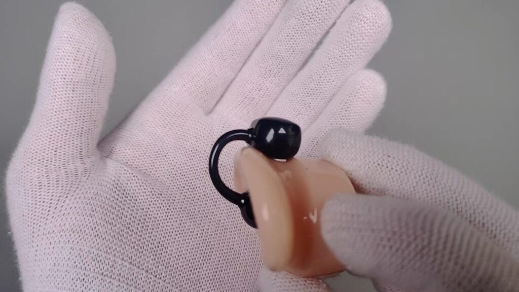soundpeats-uu2-ear-cuff-earphones-appearance-top