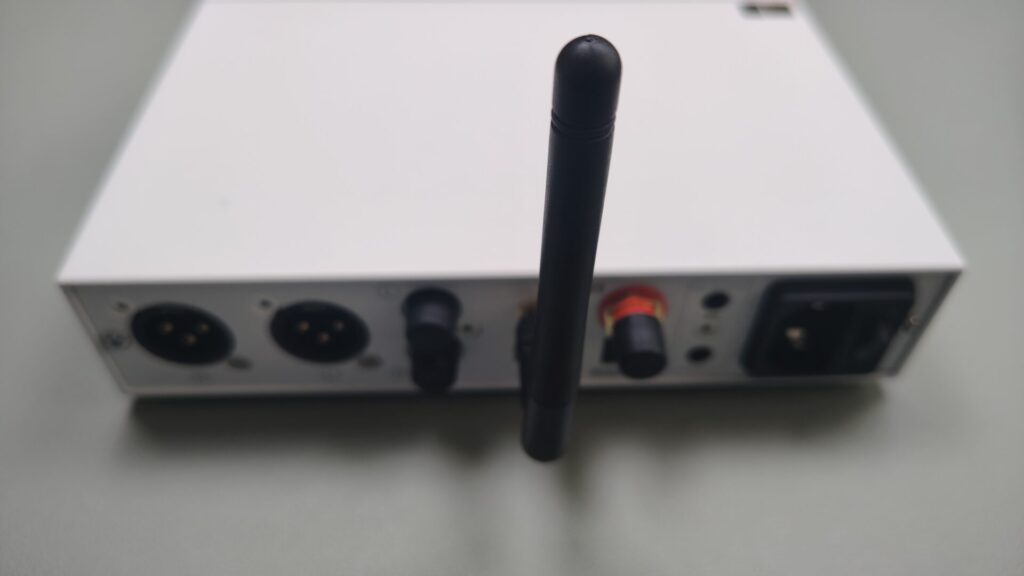 topping-dx5-ii-bluetooth-antenna