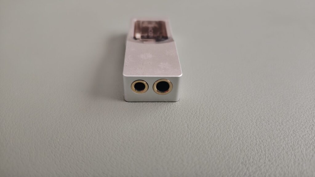 tanchjim-space-pro-asano-tenki-earphone-jack