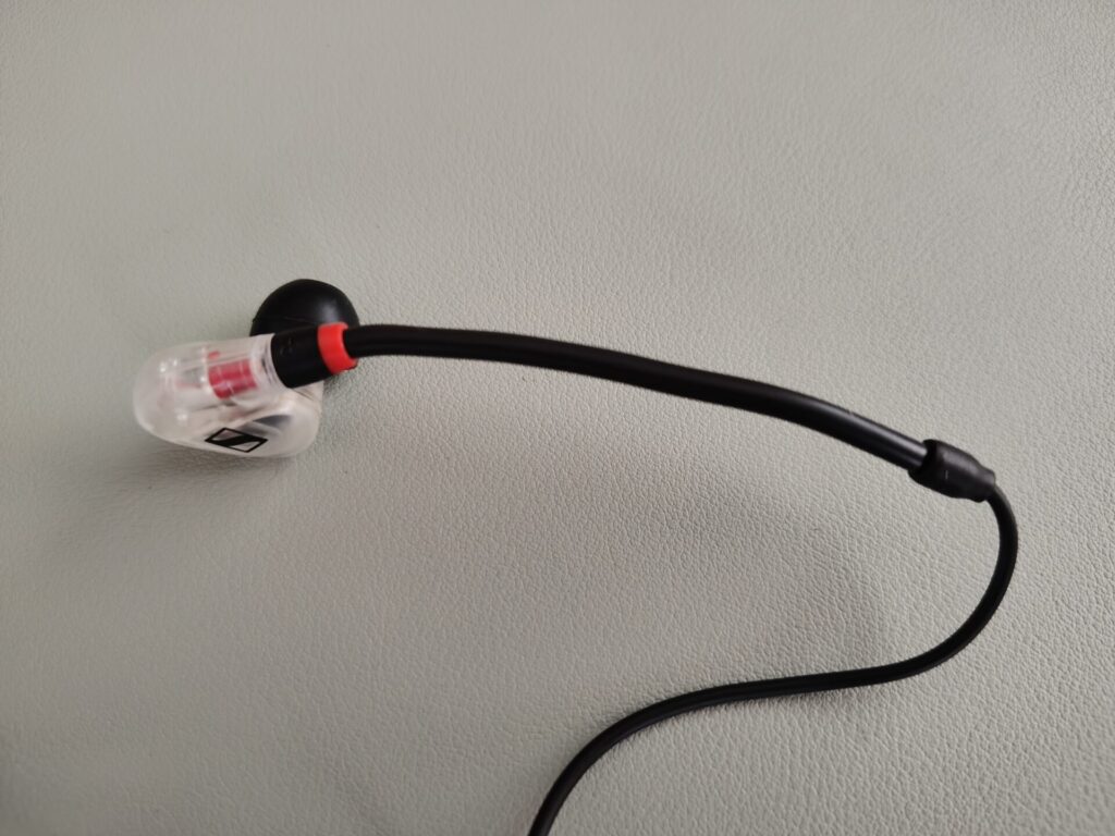 sennheiser-ie-100-pro-ear-hook