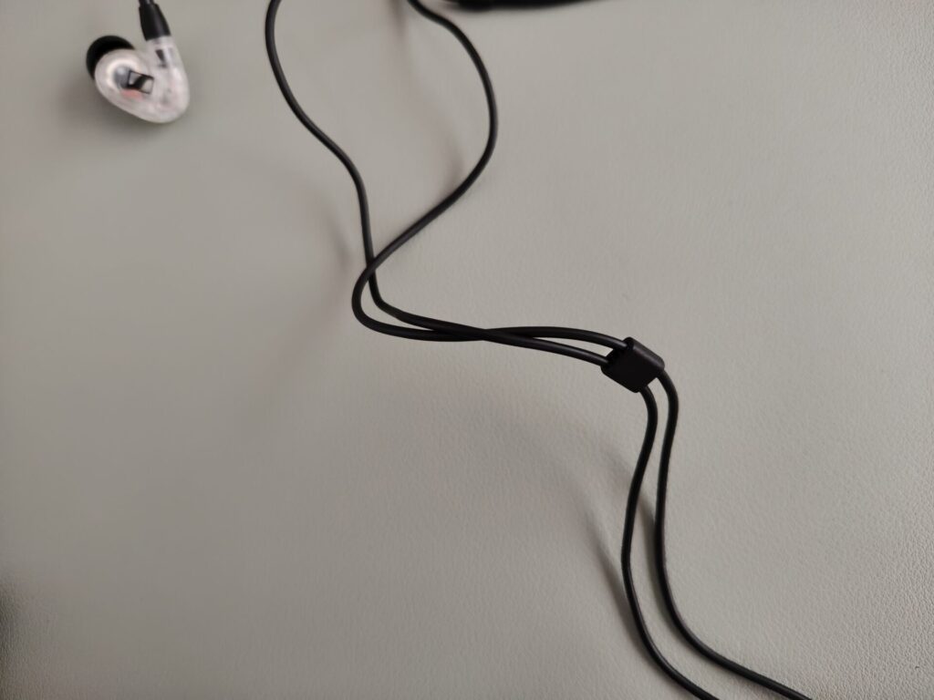 sennheiser-ie-100-pro-tie