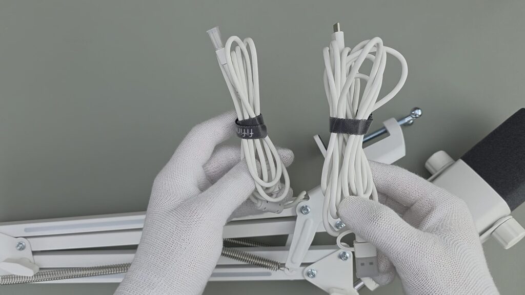 fifine-ampligame-am8-prot-cables