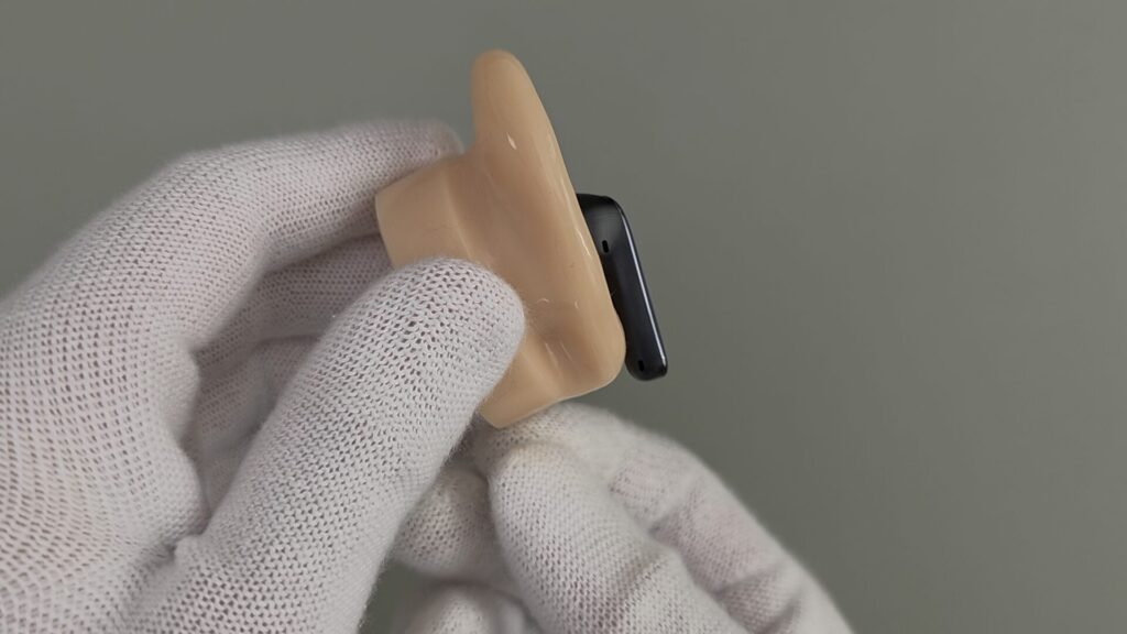 qcy-melobuds-n65-appearance-back