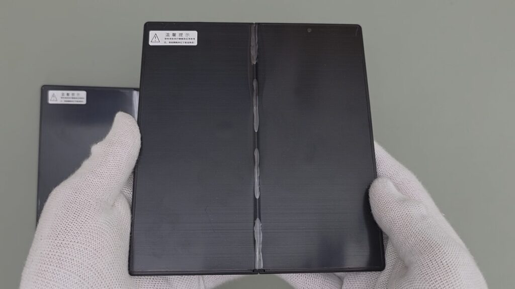galaxy-z-fold8-ultra-main-display