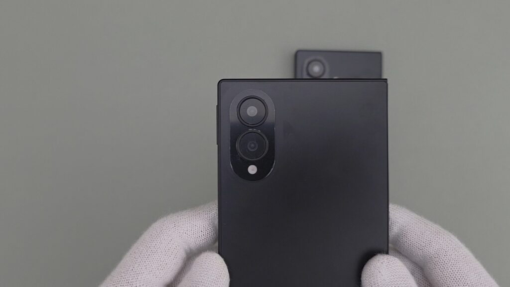 galaxy-z-fold8-camera