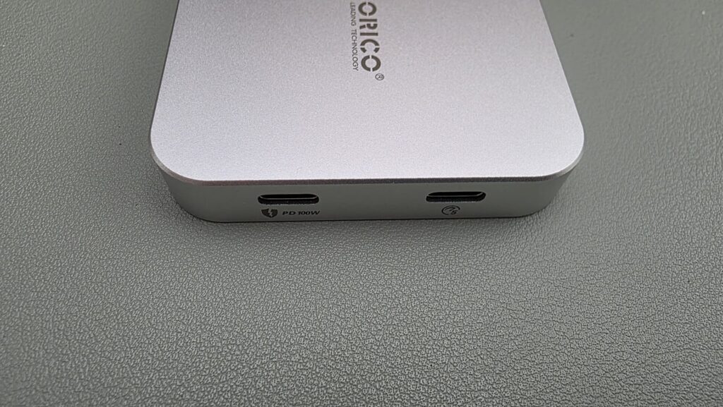 orico-magnetic-usb-hub-ports-2