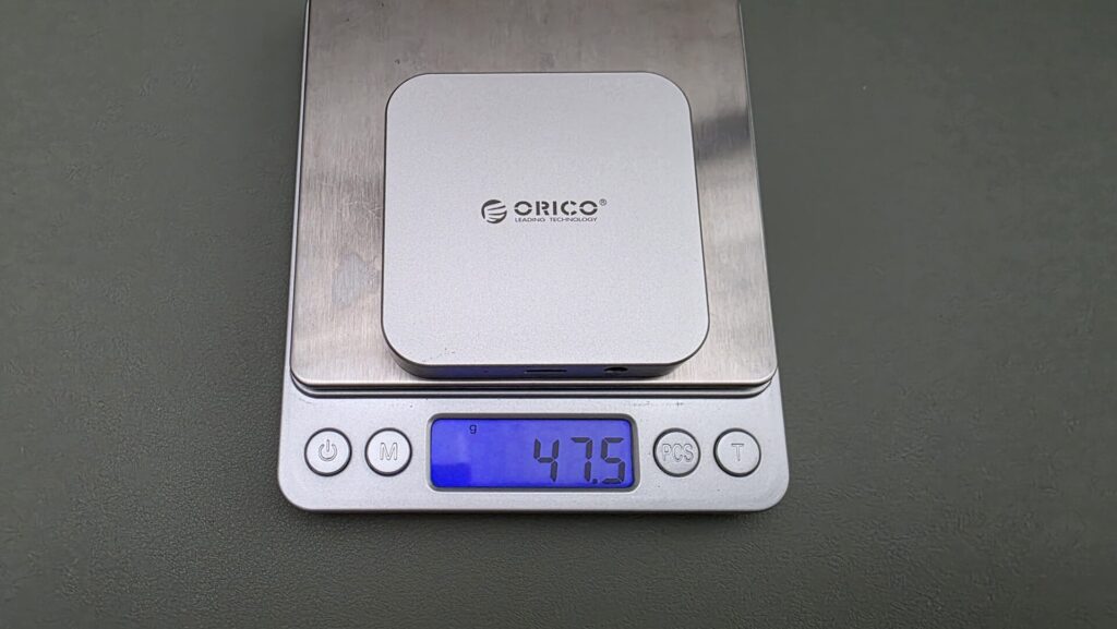 orico-magnetic-usb-hub-weight