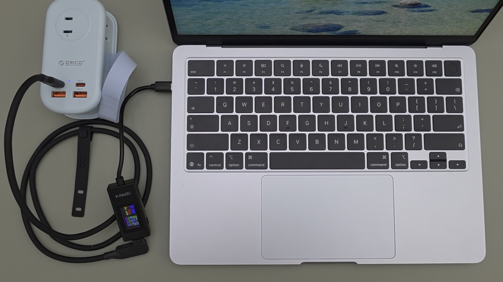 orico-65w-gan-portable-power-strip-usb-c-1-port-charging-1
