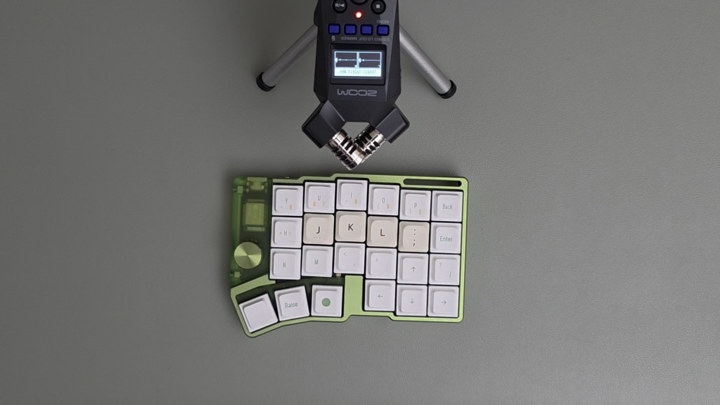 jezailfunder-cornix-lp-with-iqunix-magi65-keycaps