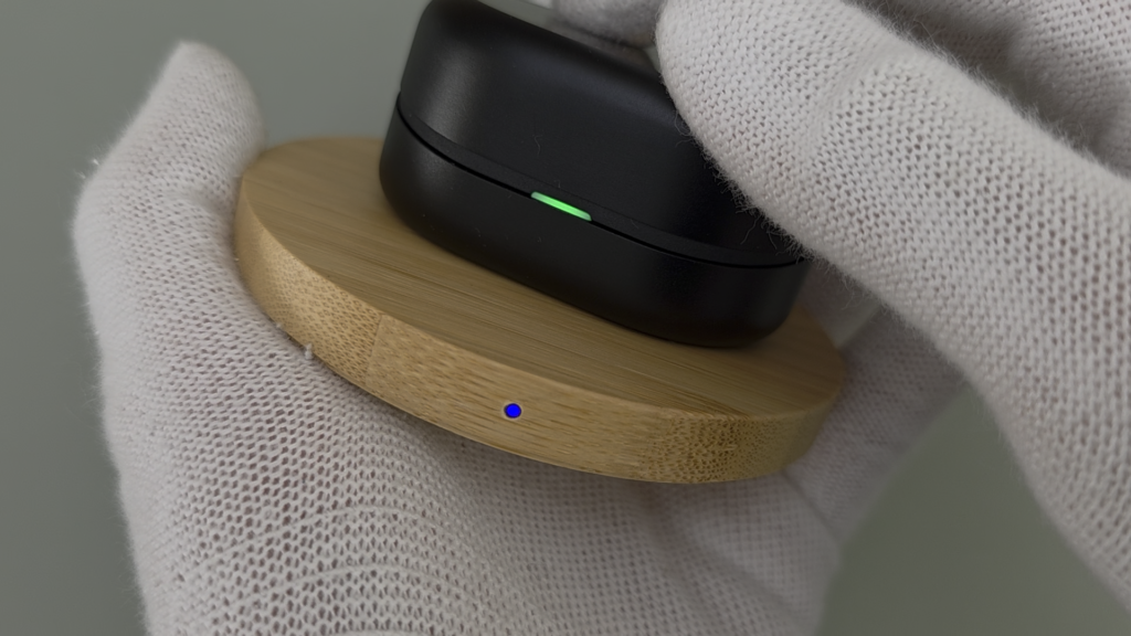 soundpeats-aura-nebula-charging-case-wireless-charging