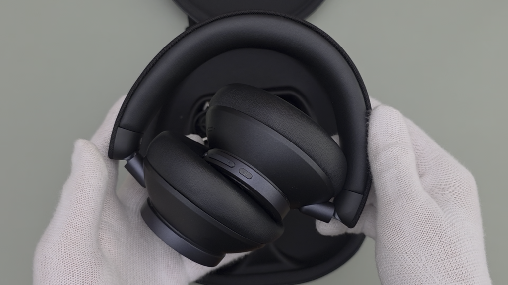 earfun-wave-pro-x-folded